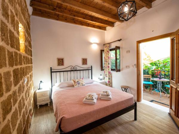 Medieval Inn : photo 3 de la chambre chambre double deluxe avec balcon