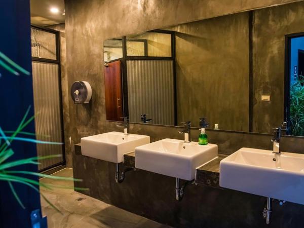 The Arbern Hotel x Bistro - SHA Extra Plus : photo 8 de la chambre lady dormitory room (female only)