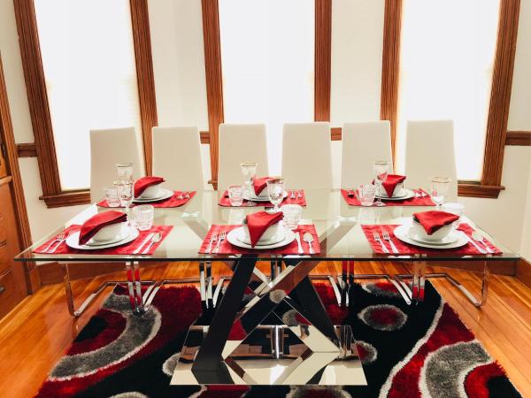 Boston Lodge and Suites : photo 2 de la chambre maison 6 chambres