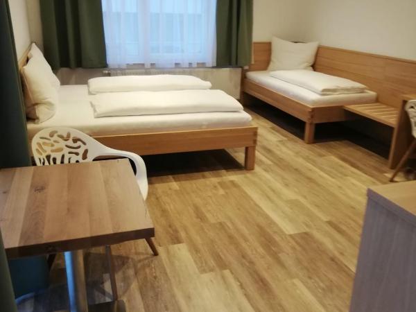 Flöckner B&B : photo 6 de la chambre grande chambre double 