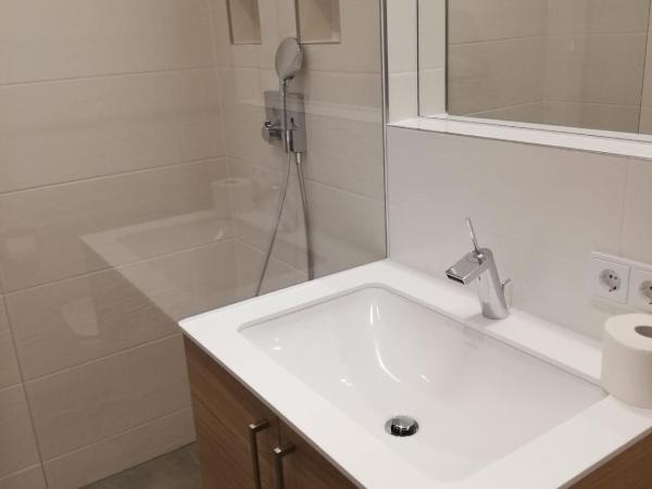 Flöckner B&B : photo 7 de la chambre grande chambre double 