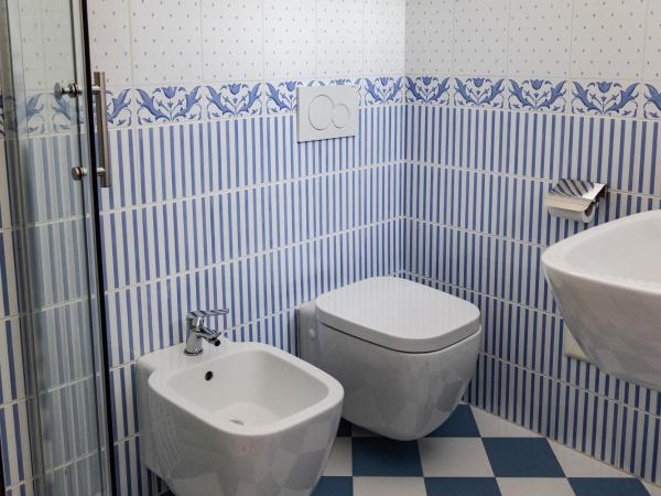 City Garden Guest House : photo 8 de la chambre chambre lits jumeaux avec lit d’appoint - 301