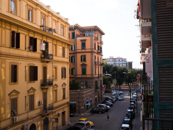 B&B Sosta Flegrea : photo 5 de la chambre studio (4 adultes)