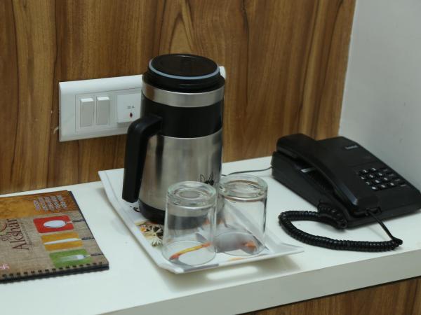 Shree Akshar Restaurant and Hotel : photo 9 de la chambre chambre triple deluxe