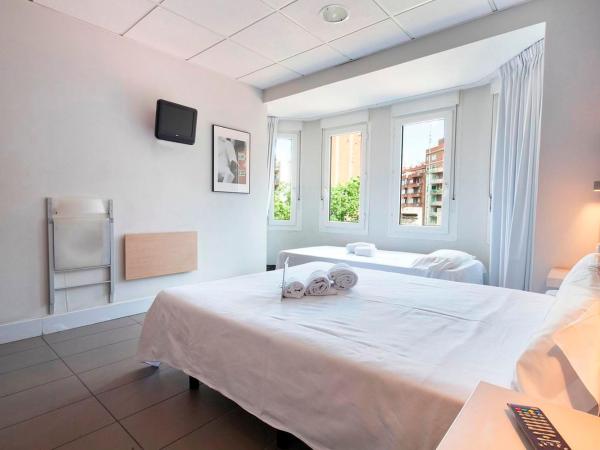 Putxet by gaiarooms : photo 1 de la chambre chambre triple