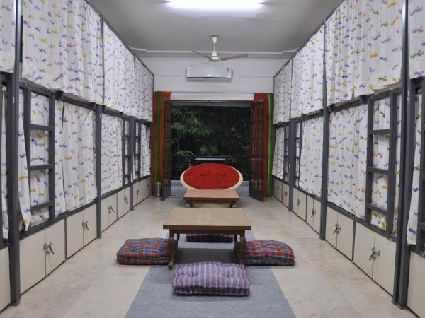 Moustache Delhi : photo 3 de la chambre lit dans un dortoir mixte de 16 lits 
