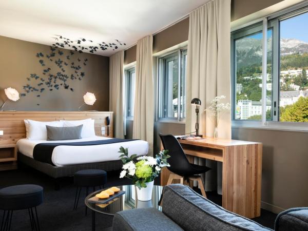 Mon Hotel à Gap : photo 6 de la chambre suite