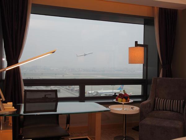 Shanghai Hongqiao Airport Hotel - Air China : photo 1 de la chambre chambre deluxe double ou lits jumeaux