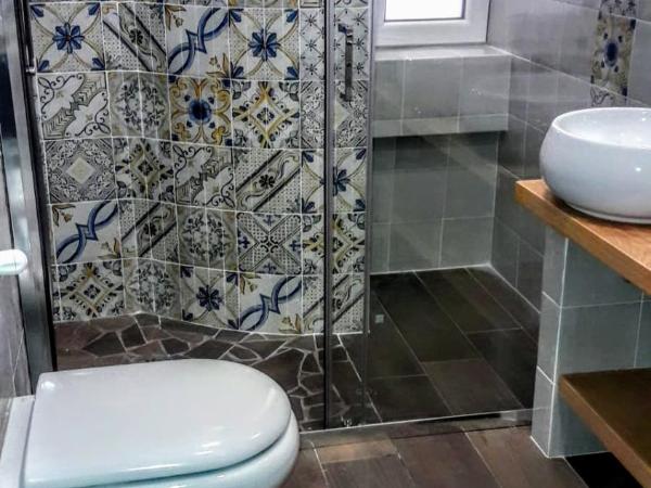 B&B PETER PAN : photo 2 de la chambre suite lit king-size avec balcon