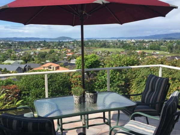 KARANDA BnB : photo 4 de la chambre appartement - vue sur lac (réservé aux adultes)