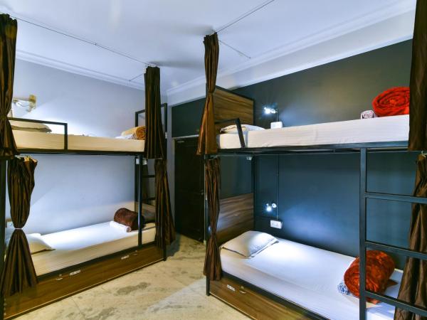 Hoztel Jaipur : photo 4 de la chambre lit dans dortoir mixte de 8 lits climatisé