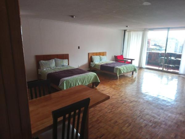 Suites Las Plazas : photo 3 de la chambre appartement avec balcon