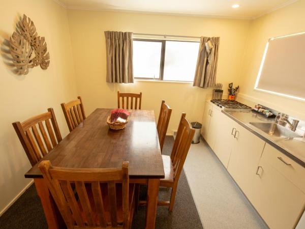 Queenstown Top 10 Holiday Park : photo 1 de la chambre appartement 2 chambres standard