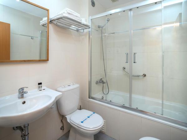 Hotel Canada : photo 4 de la chambre chambre double avec balcon