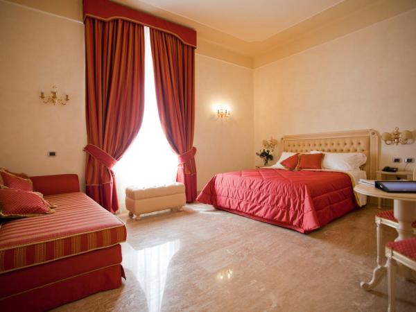 Hotel Cavour : photo 4 de la chambre chambre triple