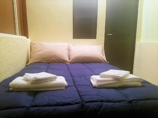 C huespedes Sn Angel Home - confirme reservacion al telefono siempre - : photo 3 de la chambre chambre double