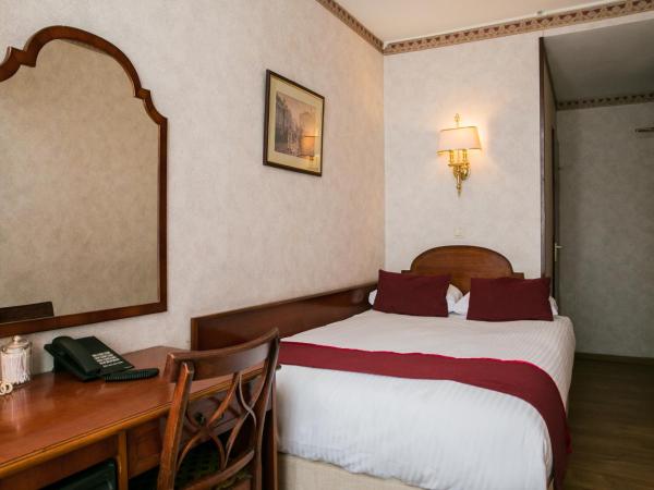 Hotel Atlanta : photo 6 de la chambre petit hébergement double avec salle de bains privative