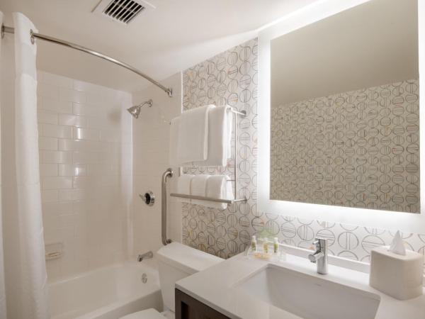 Holiday Inn Denver East, an IHG Hotel : photo 1 de la chambre chambre standard