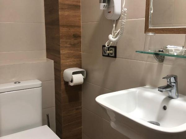 Hostal Almanzor : photo 8 de la chambre chambre double