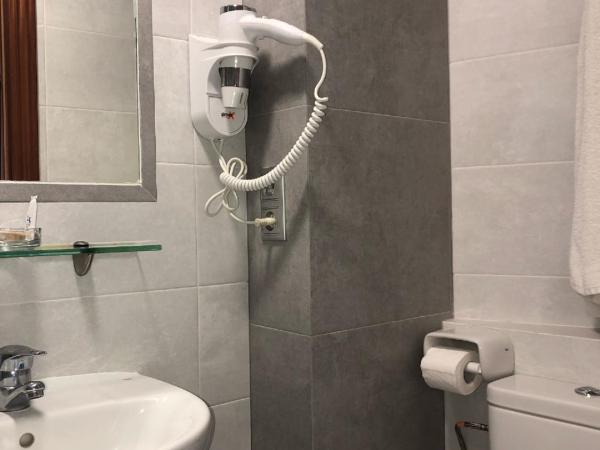 Hostal Almanzor : photo 9 de la chambre chambre double