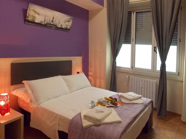 Hotel Midtown Milano : photo 6 de la chambre chambre double standard avec salle de bains commune