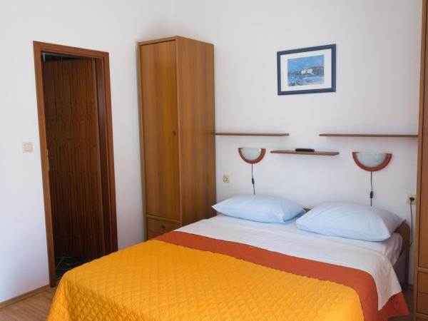 Rooms Stolfa : photo 7 de la chambre chambre lit queen-size avec balcon