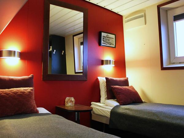 Hotellilaiva Wuoksi : photo 5 de la chambre twin room with lake view - no pets