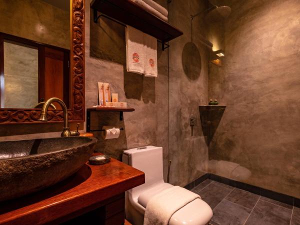 Ipoh Bali Hotel : photo 8 de la chambre chambre double supérieure avec douche à effet pluie - vue sur jardin