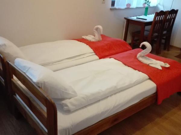 Willa Julia : photo 6 de la chambre chambre triple avec salle de bains privative