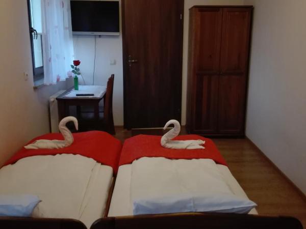 Willa Julia : photo 7 de la chambre chambre triple avec salle de bains privative