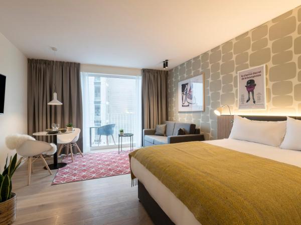 PREMIER SUITES Antwerp : photo 1 de la chambre studio penthouse avec cuisine