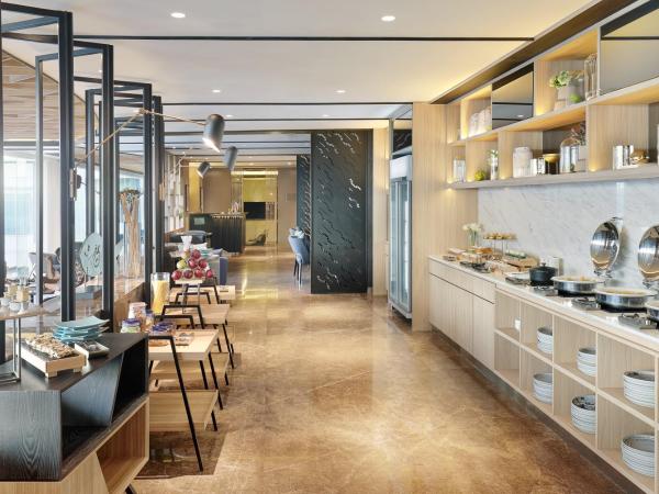 Novotel Jakarta Mangga Dua Square : photo 3 de la chambre chambre exécutive deluxe lit king-size au premier Étage