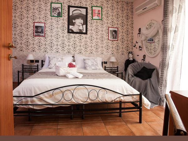 Hotel Cineholiday : photo 8 de la chambre chambre double standard