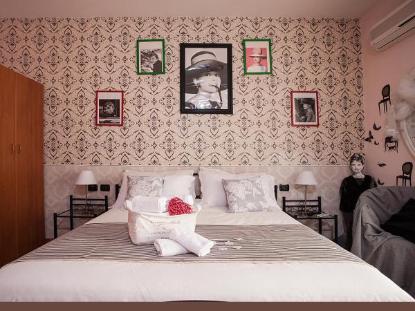 Hotel Cineholiday : photo 4 de la chambre chambre double standard