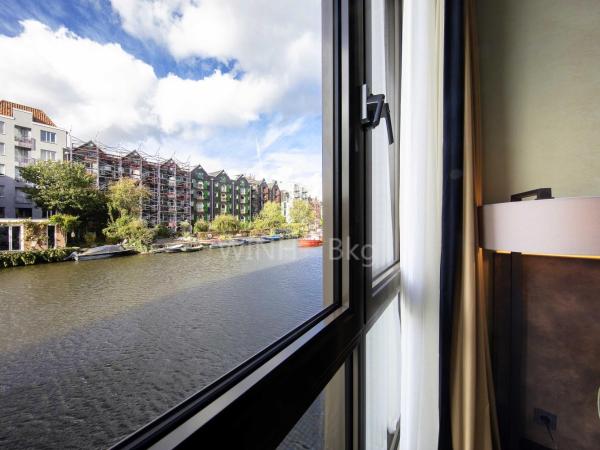 Monet Garden Hotel Amsterdam : photo 2 de la chambre chambre lits jumeaux avec vue sur le canal