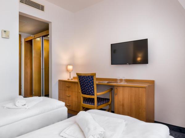 Hotel Golden Park Budapest : photo 3 de la chambre chambre double ou lits jumeaux confort