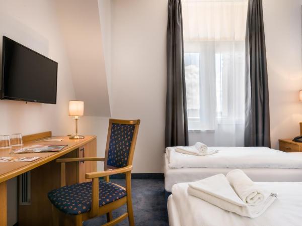 Hotel Golden Park Budapest : photo 6 de la chambre chambre double ou lits jumeaux confort