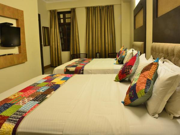 Hotel H R Palace : photo 4 de la chambre chambre familiale (4 adultes)