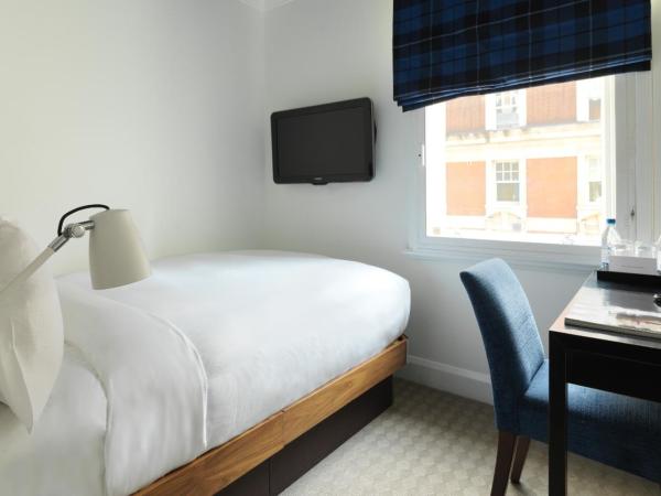 Radisson Blu Hotel, London Tottenham Court Road - formerly Kenilworth : photo 4 de la chambre chambre simple supérieure