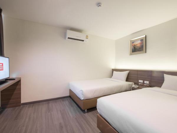 Sovereign Group Hotel at Pratunam : photo 7 de la chambre chambre lits jumeaux deluxe