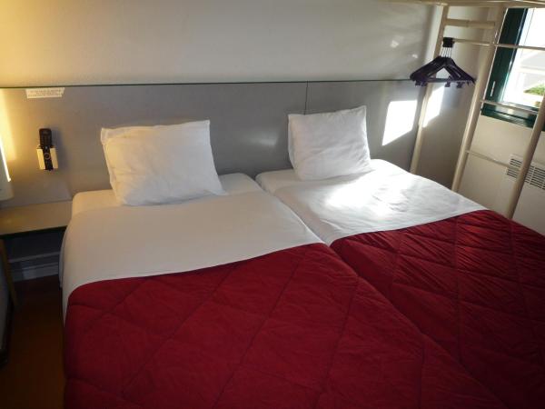 Première Classe Valence Sud : photo 6 de la chambre chambre triple avec 3 lits simples