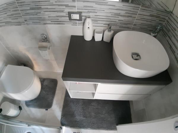 ALESSANDRA'S HOME : photo 7 de la chambre chambre double deluxe avec salle de bains privative