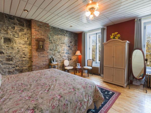 Manoir Sur le Cap : photo 10 de la chambre chambre lit king-size