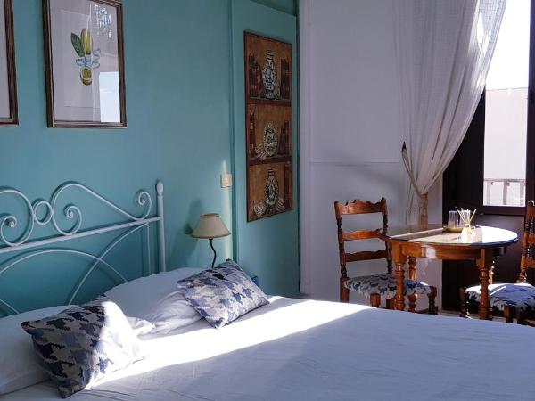 Villa Floresta Taormina : photo 5 de la chambre chambre double avec salle de bains privative extérieure