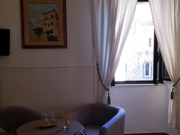 Villa Floresta Taormina : photo 5 de la chambre chambre double - vue sur jardin