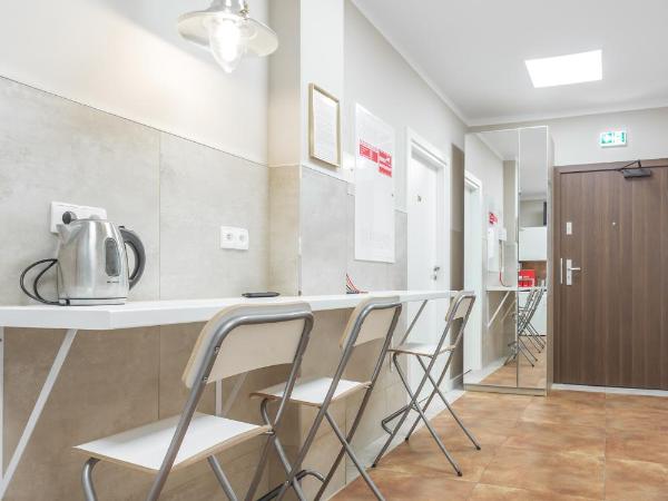Babel Hostel : photo 6 de la chambre chambre double ou lits jumeaux avec douche