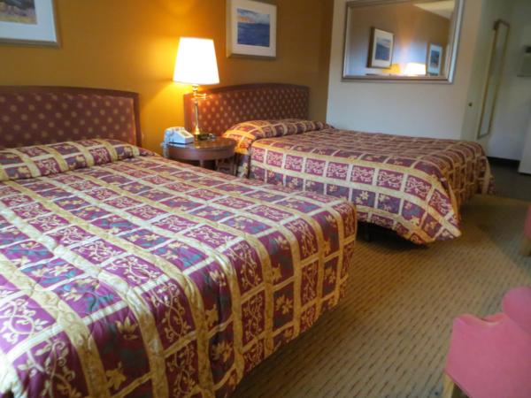 Cameo Motel - Portland : photo 8 de la chambre chambre 2 lits queen-size - non-fumeurs