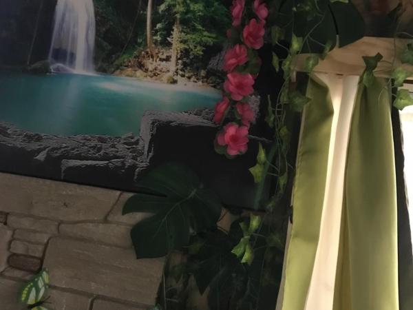 HafenTraum IndoorCampingHostel : photo 7 de la chambre chambre triple basique avec salle de bains commune