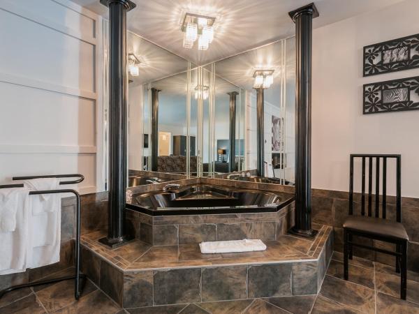 Hotel & Suites Monte-Cristo : photo 2 de la chambre suite lit king-size