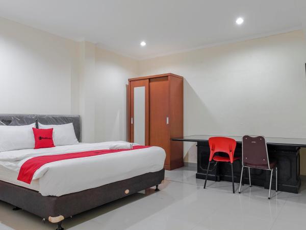 RedDoorz @ Jalan Biak Roxy Jakarta : photo 2 de la chambre chambre double